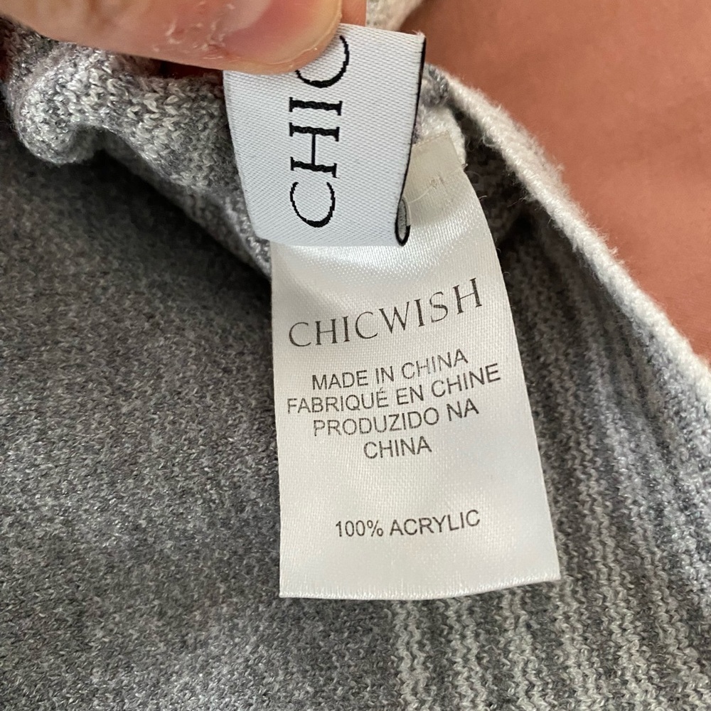 Chicwish Women’s Poncho One Size Mock Turtle Neck Side Slit Gray Knit Sweater - Picture 4 of 7